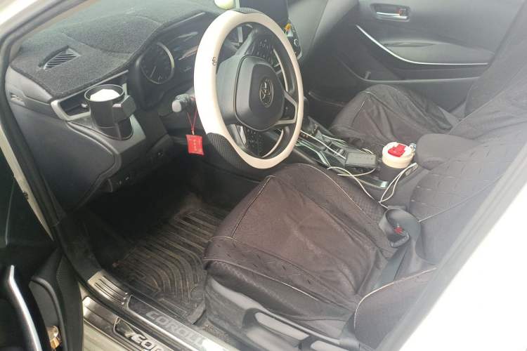 Used Toyota Corolla 2021 Dual-Motor 1.8L E-CVT Elite Edition Driver Seat