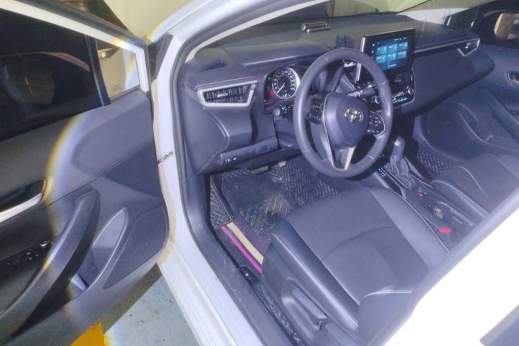 Used Toyota Corolla 2021 1.2T S-CVT Luxury Edition Driver Seat