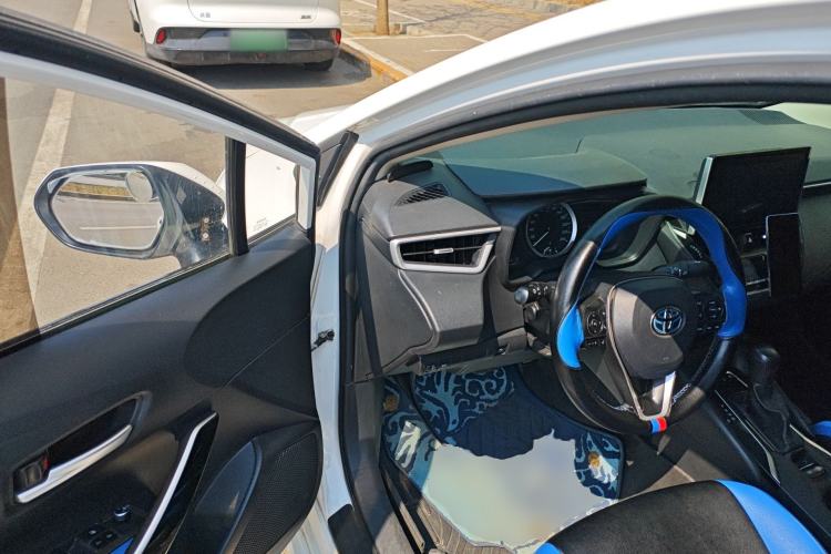 Used Toyota Corolla 2021 Dual-Motor 1.8L E-CVT Elite Edition Driver Seat