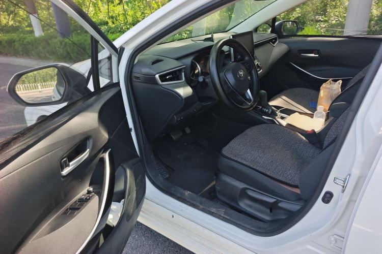 Used Toyota Corolla 2021 Dual-Motor 1.8L E-CVT Elite Edition Driver Seat
