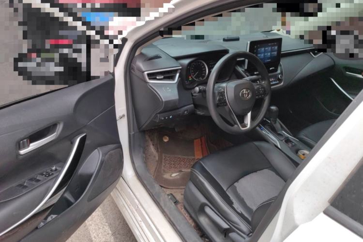 Used Toyota Corolla 2021 Dual-Motor 1.8L E-CVT Elite Edition Driver Seat