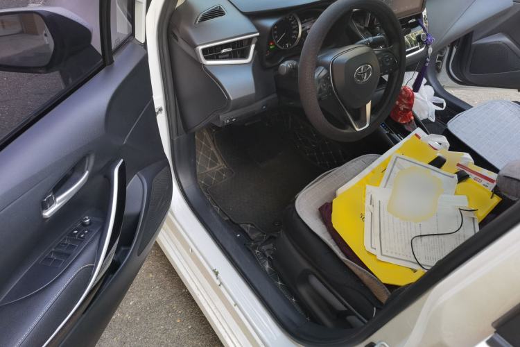 Used Toyota Corolla 2021 Dual-Motor 1.8L E-CVT Elite Edition Driver Seat