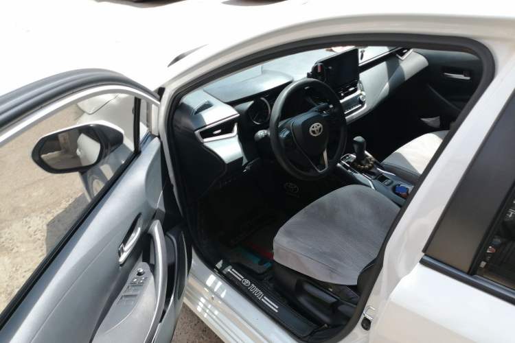 Used Toyota Corolla 2021 1.2T S-CVT Luxury Edition Driver Seat