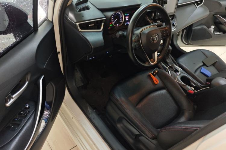 Used Toyota Corolla 2021 Dual-Motor 1.8L E-CVT Elite Edition Driver Seat