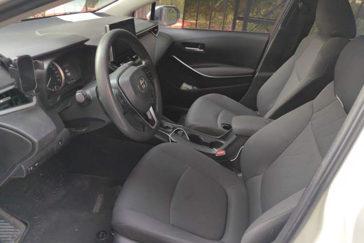 Used Toyota Corolla 2021 Dual-Motor 1.8L E-CVT Elite Edition Driver Seat