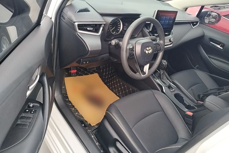 Used Toyota Corolla 2021 1.2T S-CVT Luxury Edition Driver Seat