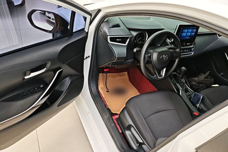 Used Toyota Corolla 2021 Dual-Motor 1.8L E-CVT Elite Edition Driver Seat
