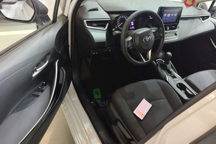 Used Toyota Corolla 2021 Dual-Engine 1.8L E-CVT Pioneer Edition Driver Seat