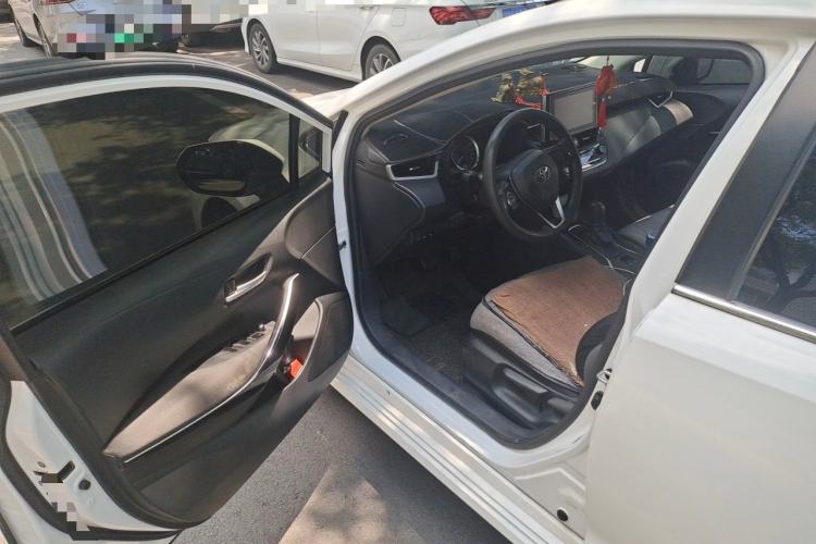 Used Toyota Corolla 2021 Dual-Motor 1.8L E-CVT Elite Edition Driver Seat