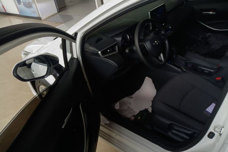 Used Toyota Corolla 2021 Dual-Motor 1.8L E-CVT Elite Edition Driver Seat