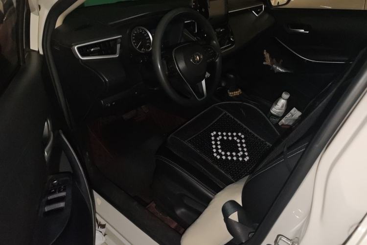Used Toyota Corolla 2021 Dual-Motor 1.8L E-CVT Elite Edition Driver Seat
