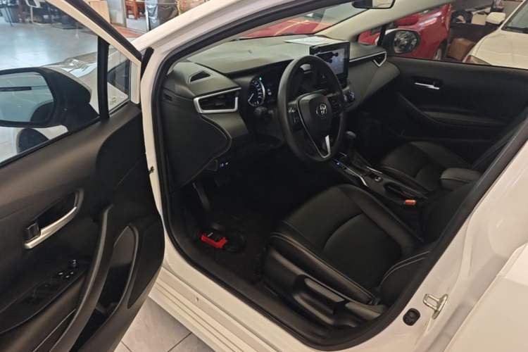 Used Toyota Corolla 2021 1.2T S-CVT Pioneer PLUS Edition Driver Seat