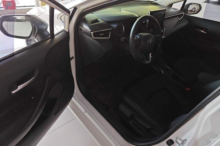 Used Toyota Corolla 2021 TNGA 1.5L CVT Elite Edition Driver Seat