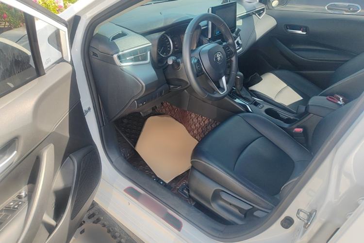 Used Toyota Corolla 2021 1.2T S-CVT Luxury Edition Driver Seat