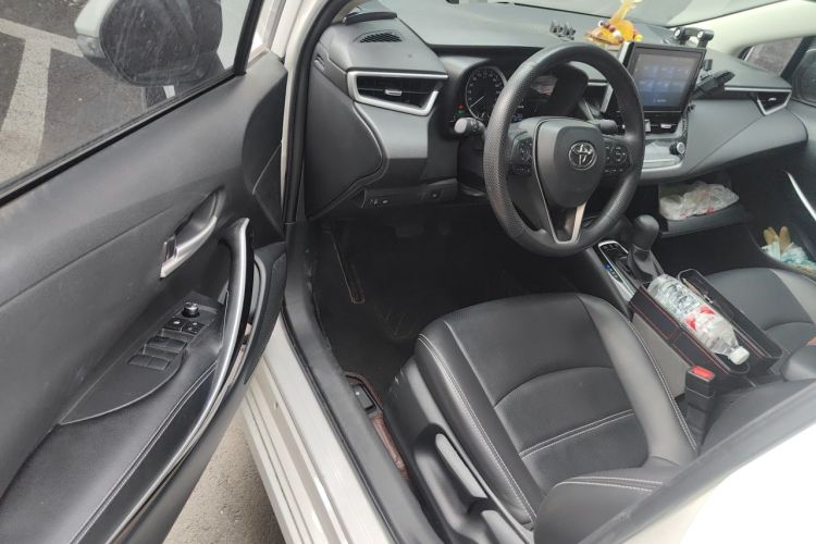 Used Toyota Corolla 2021 Dual-Motor 1.8L E-CVT Elite Edition Driver Seat