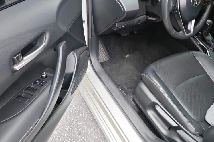 Used Toyota Corolla 2021 1.2T S-CVT Luxury Edition Driver Seat