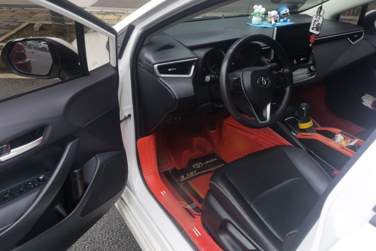 Used Toyota Corolla 2021 1.2T S-CVT Luxury Edition Driver Seat