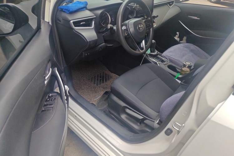Used Toyota Corolla 2021 Dual-Motor 1.8L E-CVT Elite Edition Driver Seat