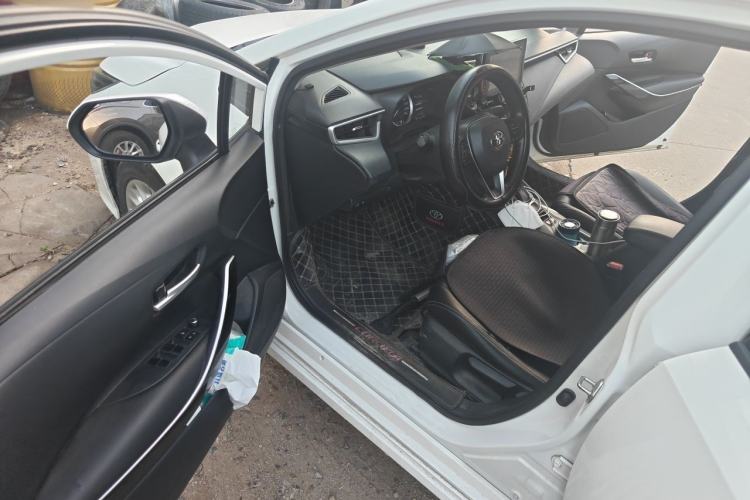 Used Toyota Corolla 2021 Dual-Motor 1.8L E-CVT Elite Edition Driver Seat