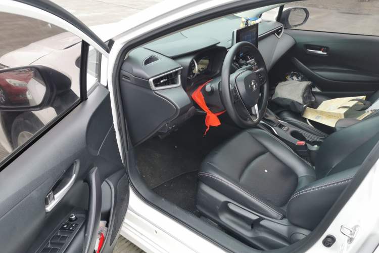 Used Toyota Corolla 2021 1.2T S-CVT Luxury Edition Driver Seat