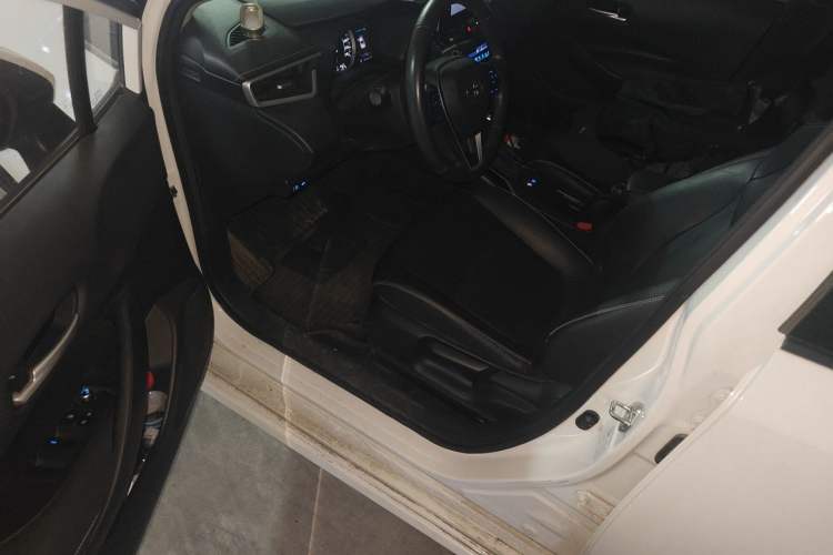 Used Toyota Corolla 2021 1.2T S-CVT Luxury Edition Driver Seat