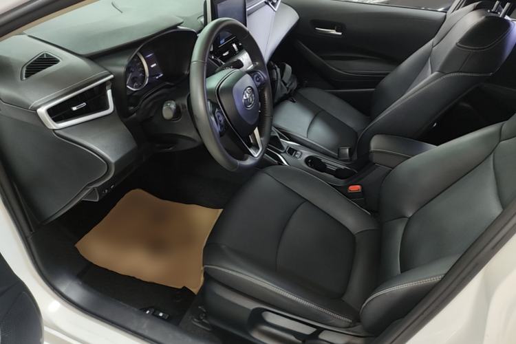 Used Toyota Corolla 2021 1.2T S-CVT Luxury Edition Driver Seat