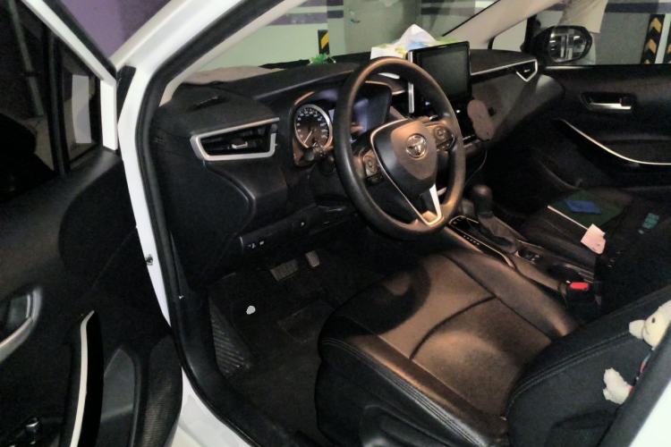 Used Toyota Corolla 2021 Dual-Motor 1.8L E-CVT Elite Edition Driver Seat