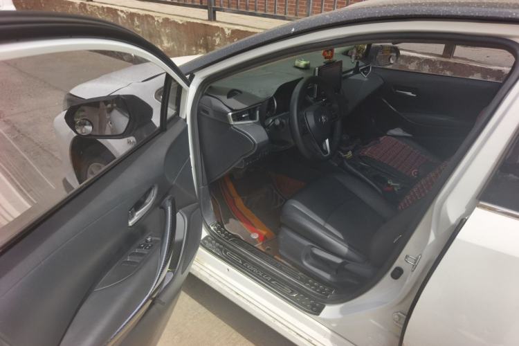 Used Toyota Corolla 2021 Dual-Motor 1.8L E-CVT Elite Edition Driver Seat