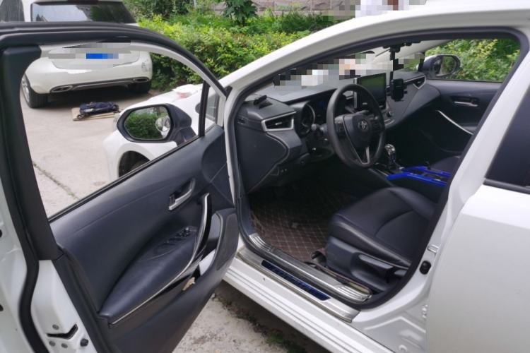 Used Toyota Corolla 2021 Dual-Motor 1.8L E-CVT Elite Edition Driver Seat