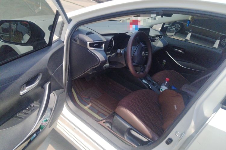 Used Toyota Corolla 2021 Dual-Motor 1.8L E-CVT Elite Edition Driver Seat