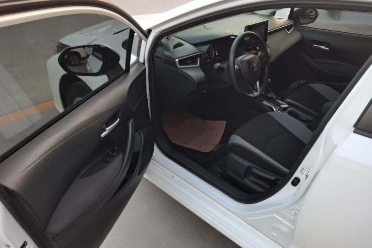 Used Toyota Corolla 2021 1.2T S-CVT Pioneer PLUS Edition Driver Seat