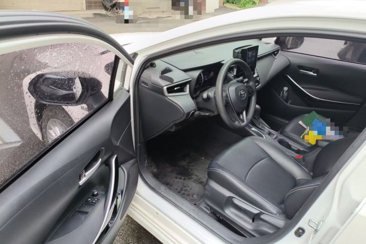 Used Toyota Corolla 2021 Dual-Motor 1.8L E-CVT Elite Edition Driver Seat