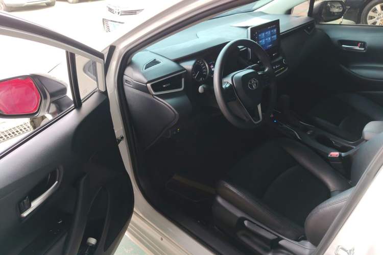 Used Toyota Corolla 2021 1.2T S-CVT Luxury Edition Driver Seat