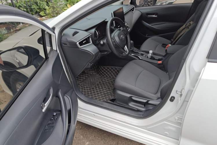 Used Toyota Corolla 2021 1.2T S-CVT Elite Edition Driver Seat