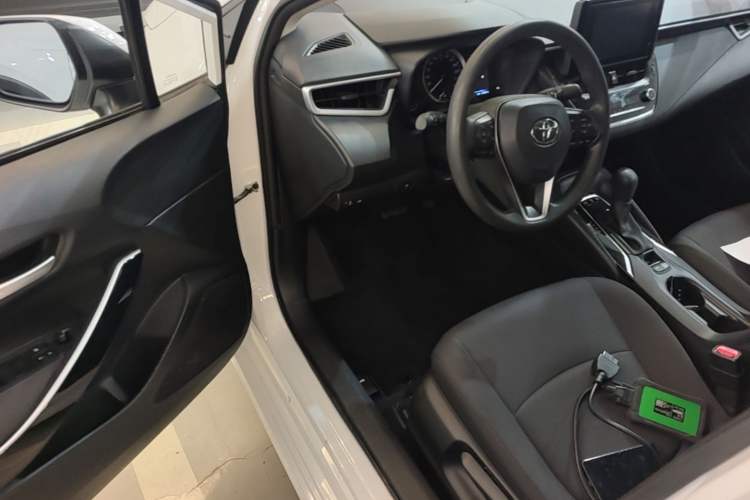 Used Toyota Corolla 2021 Dual-Engine 1.8L E-CVT Pioneer Edition Driver Seat