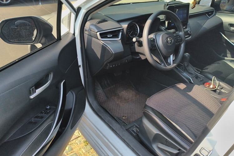 Used Toyota Corolla 2021 Dual-Motor 1.8L E-CVT Elite Edition Driver Seat