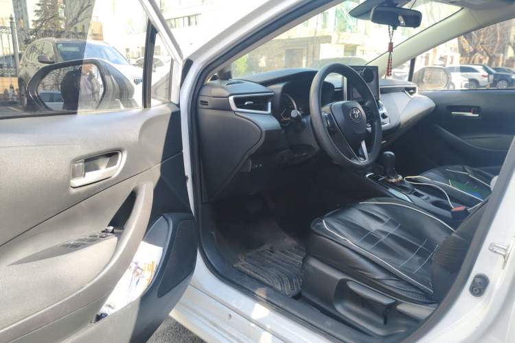Used Toyota Corolla 2021 TNGA 1.5L CVT Elite Edition Driver Seat