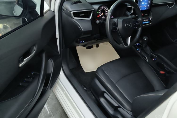 Used Toyota Corolla 2021 1.2T S-CVT Luxury Edition Driver Seat