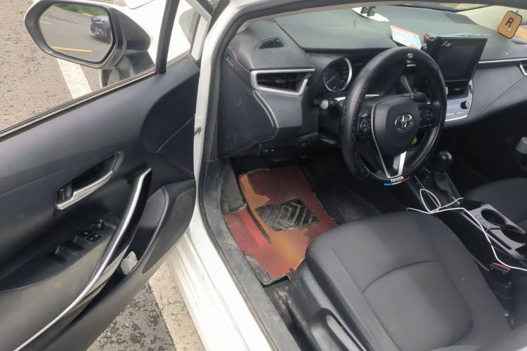 Used Toyota Corolla 2021 Dual-Engine 1.8L E-CVT Pioneer Edition Driver Seat