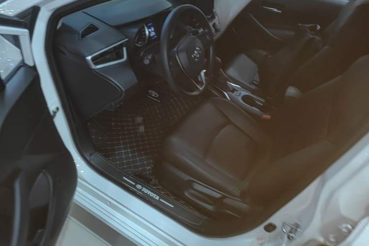 Used Toyota Corolla 2021 1.2T S-CVT Pioneer PLUS Edition Driver Seat