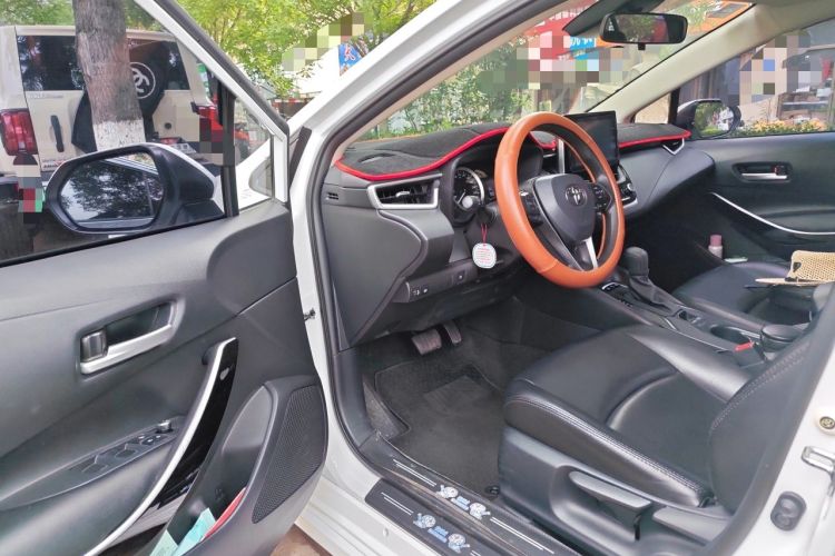 Used Toyota Corolla 2021 Dual-Motor 1.8L E-CVT Elite Edition Driver Seat