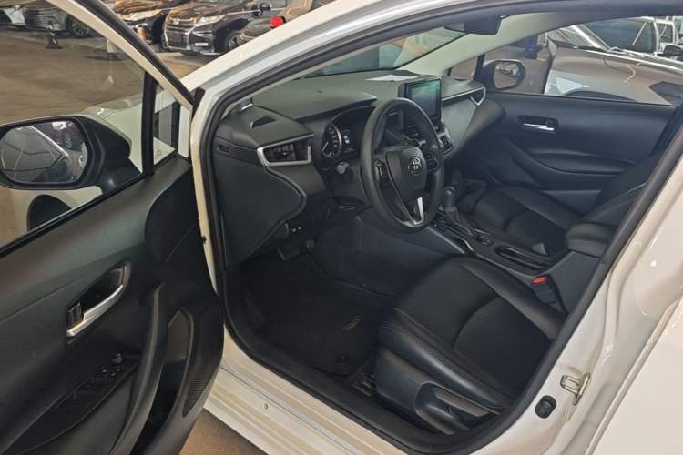 Used Toyota Corolla 2021 1.2T S-CVT Pioneer PLUS Edition Driver Seat