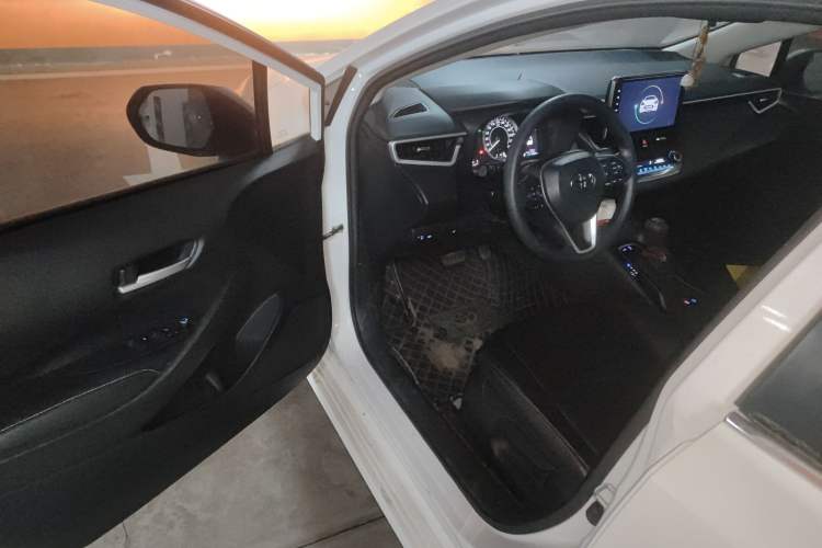 Used Toyota Corolla 2021 TNGA 1.5L CVT Elite Edition Driver Seat