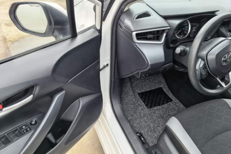 Used Toyota Corolla 2021 1.2T S-CVT Pioneer PLUS Edition Driver Seat