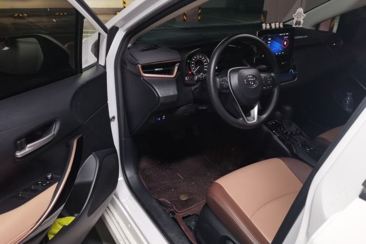 Used Toyota Corolla 2021 TNGA 1.5L CVT Elite CARE Edition Driver Seat