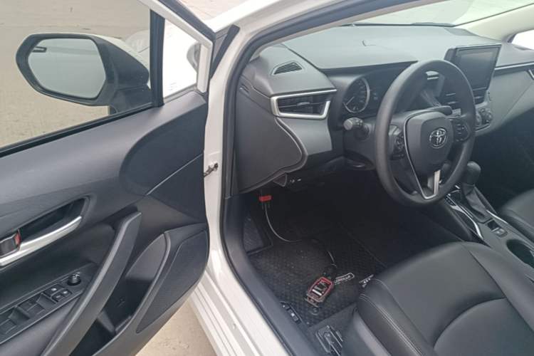 Used Toyota Corolla 2021 1.2T S-CVT Pioneer Edition Driver Seat