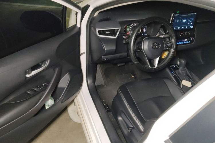 Used Toyota Corolla 2021 TNGA 1.5L CVT Elite Edition Driver Seat
