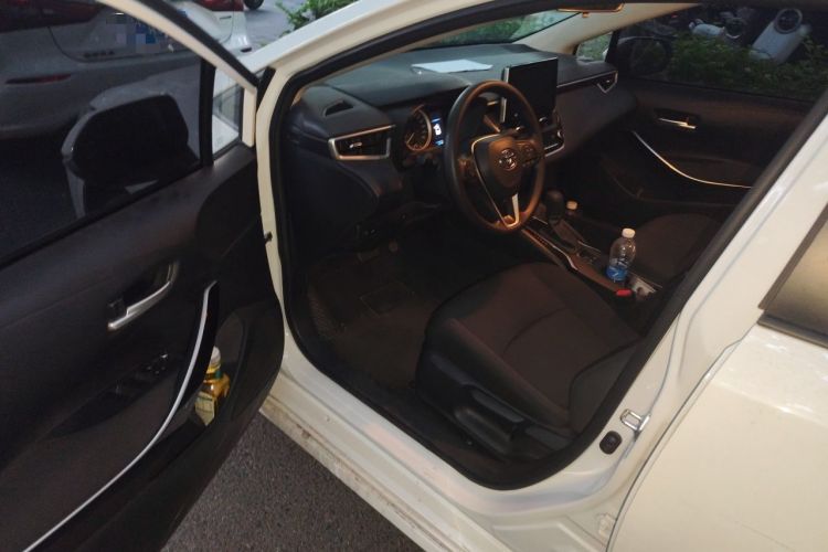 Used Toyota Corolla 2021 Dual-Motor 1.8L E-CVT Elite Edition Driver Seat