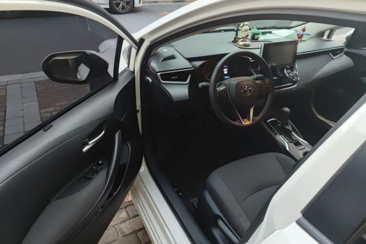 Used Toyota Corolla 2021 TNGA 1.5L CVT Elite Edition Driver Seat