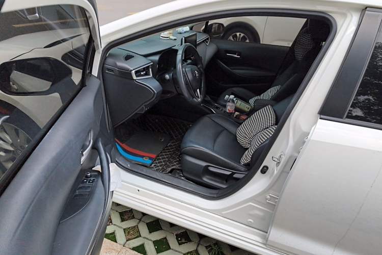 Used Toyota Corolla 2021 1.2T S-CVT Luxury Edition Driver Seat